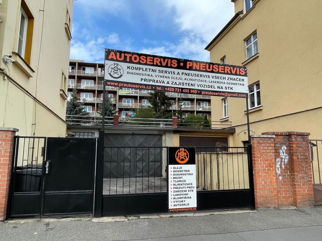 Venek autoservisu a pneuservisu